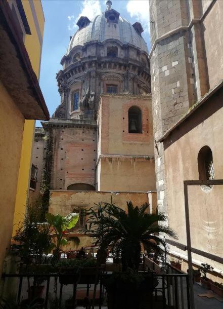 Otto Di Denari Con Terrazzino Relax Napoli